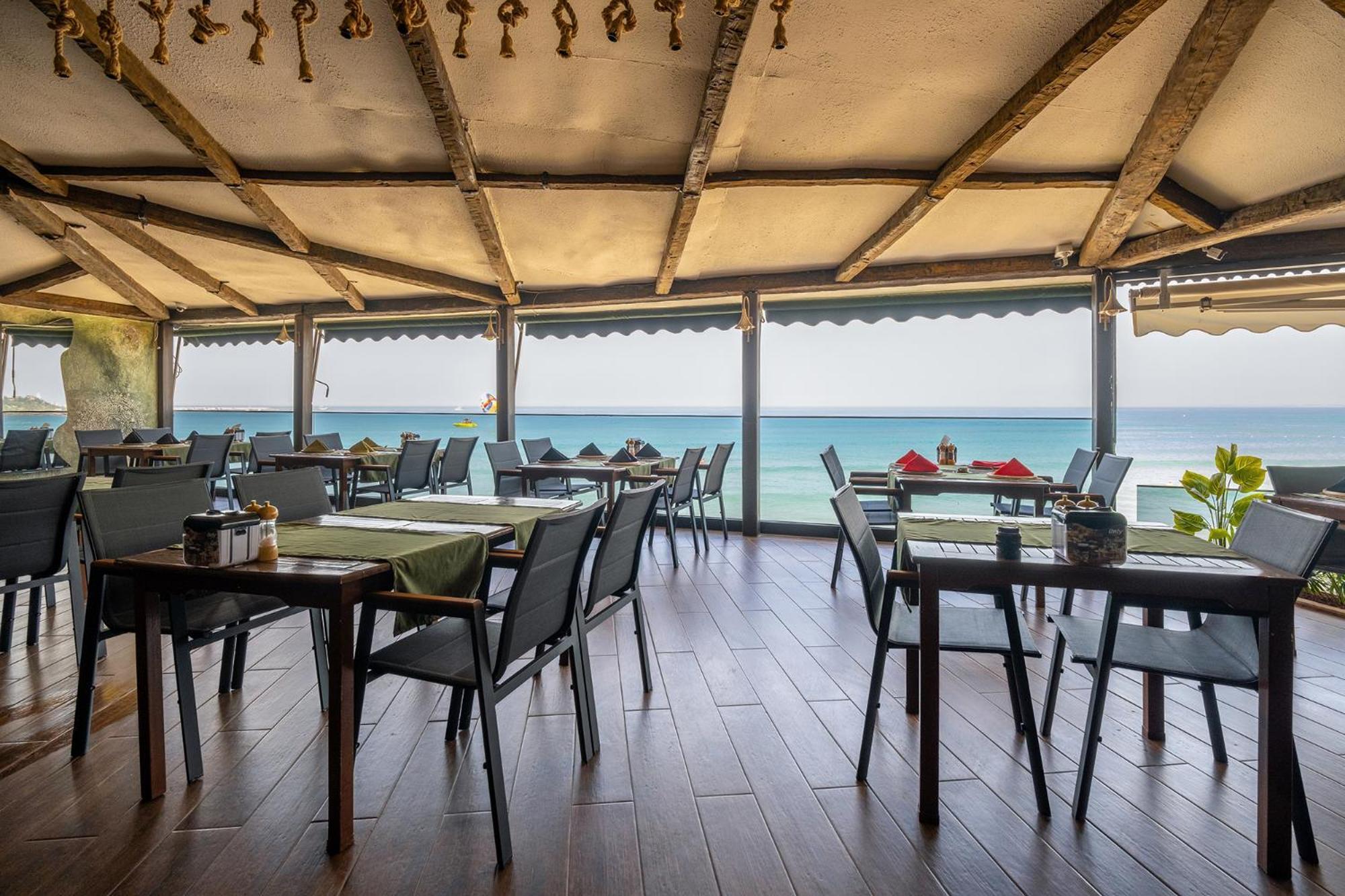 Tropic Beach Club Side Hotel Exterior foto