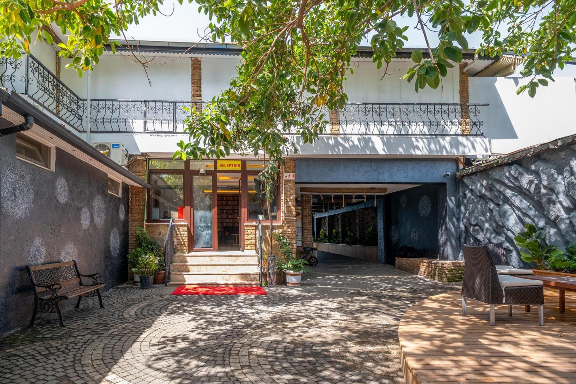 Tropic Beach Club Side Hotel Exterior foto