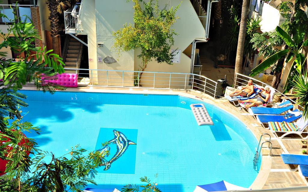 Tropic Beach Club Side Hotel Exterior foto